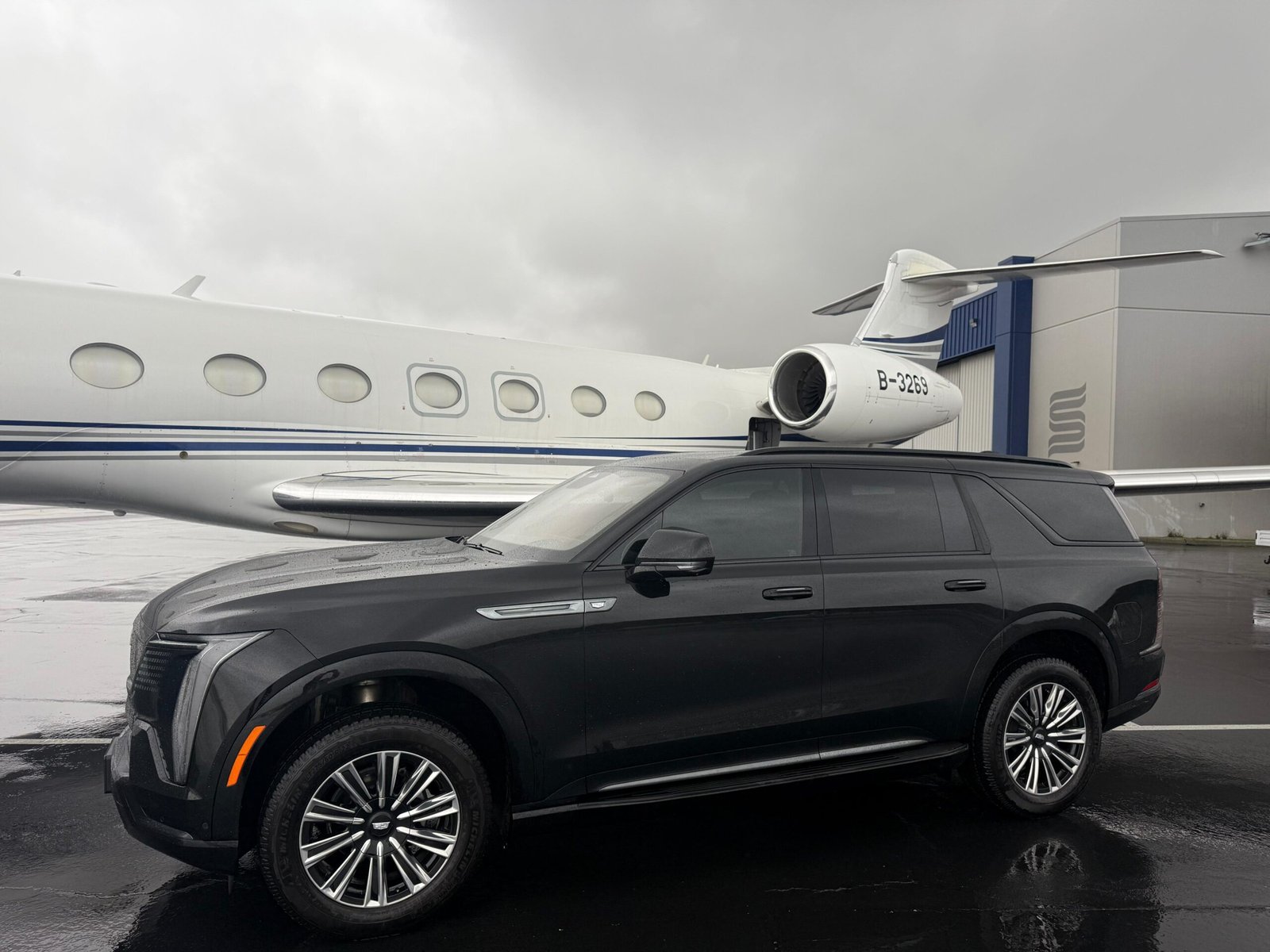 Paine Field Airport Black Car Service