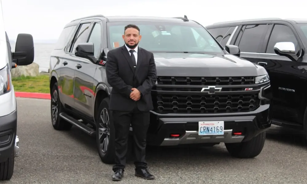 Chevrolet Suburban - Jorge Limousine Seattle Carnation