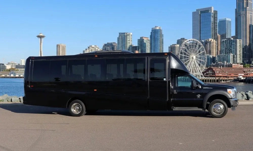 Mini Coach 28 Passengers - Jorge Limousine Seattle Carnation