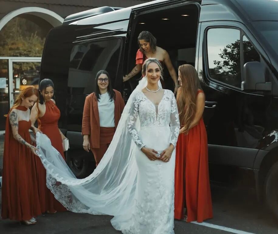 wedding travel, Wedding limousine service