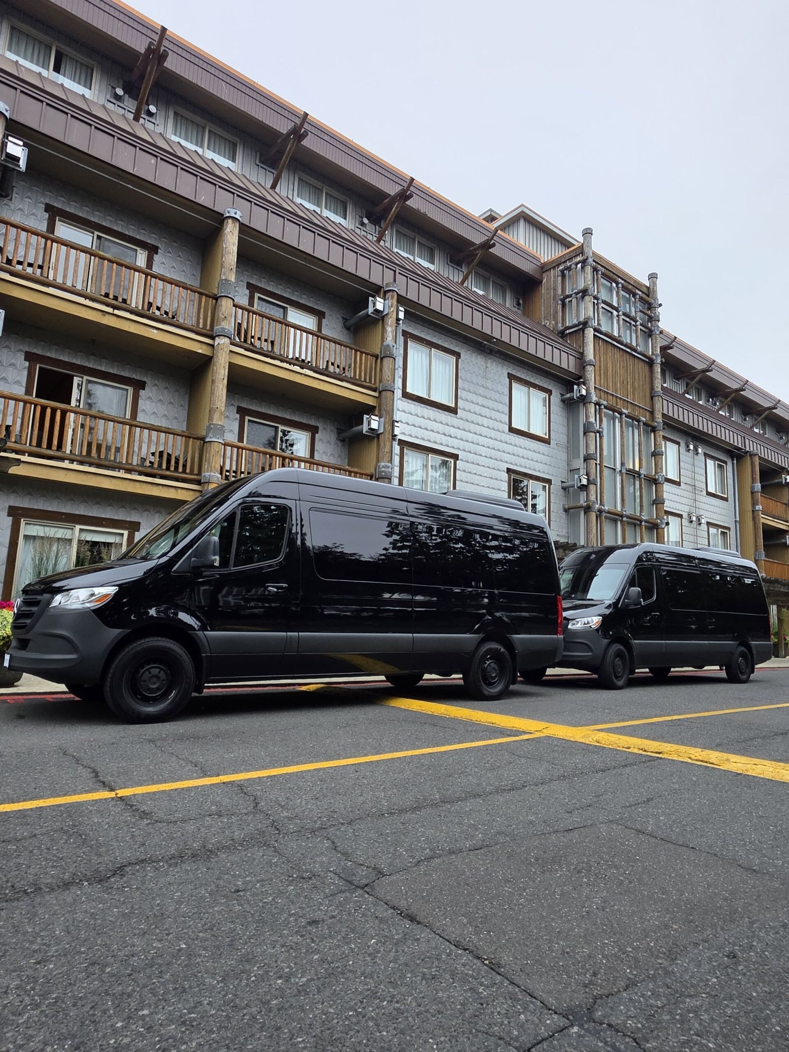 Jorge Limousine Seattle, Seattle Black Car service, Chauffeur Seattle